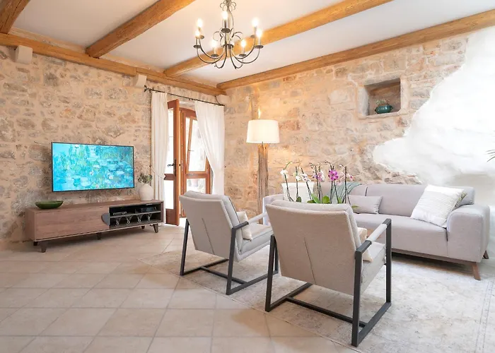 Villa Hedera - Beautiful Stone House Hvar