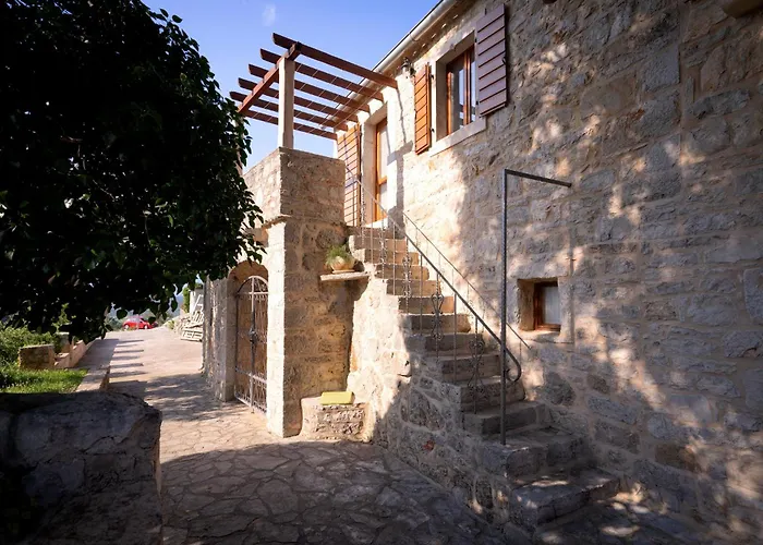 Villa Hedera - Beautiful Stone House Hvar