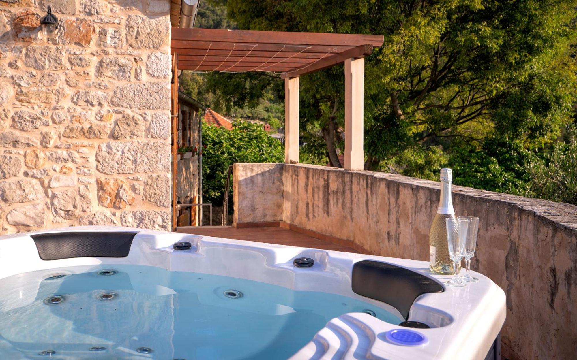 Hedera - Beautiful Stone House Hvar *