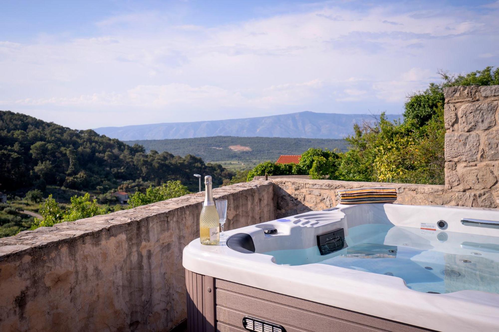 Hedera - Beautiful Stone House Hvar Villa *